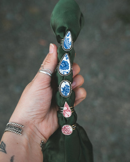 The Heirloom Bloom Ring Size 7.75