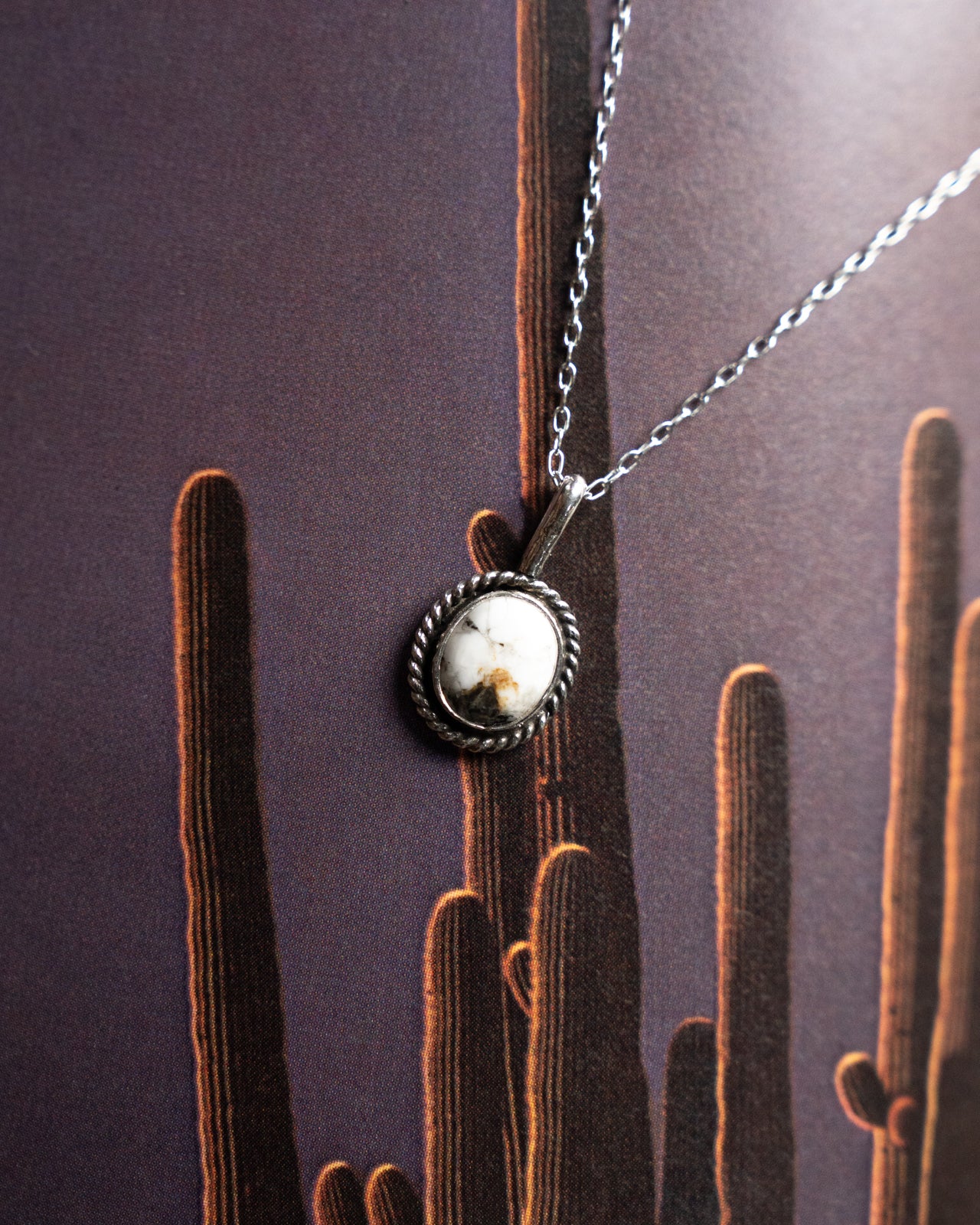 The Classic Necklace - White Buffalo
